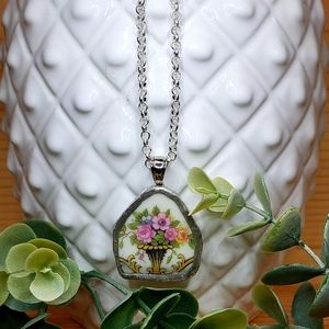 Necklace. Vase w/pink yellow flowers. Handmade